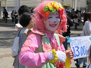 イベント本舗では、イベントや催事に出演いただけるエンターテイナーや移動販売業者さんを募集しています。