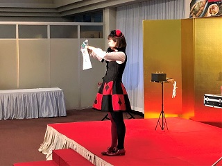 マジックショーをイベントに呼ぶなら、出張を頼むなら、イベント本舗